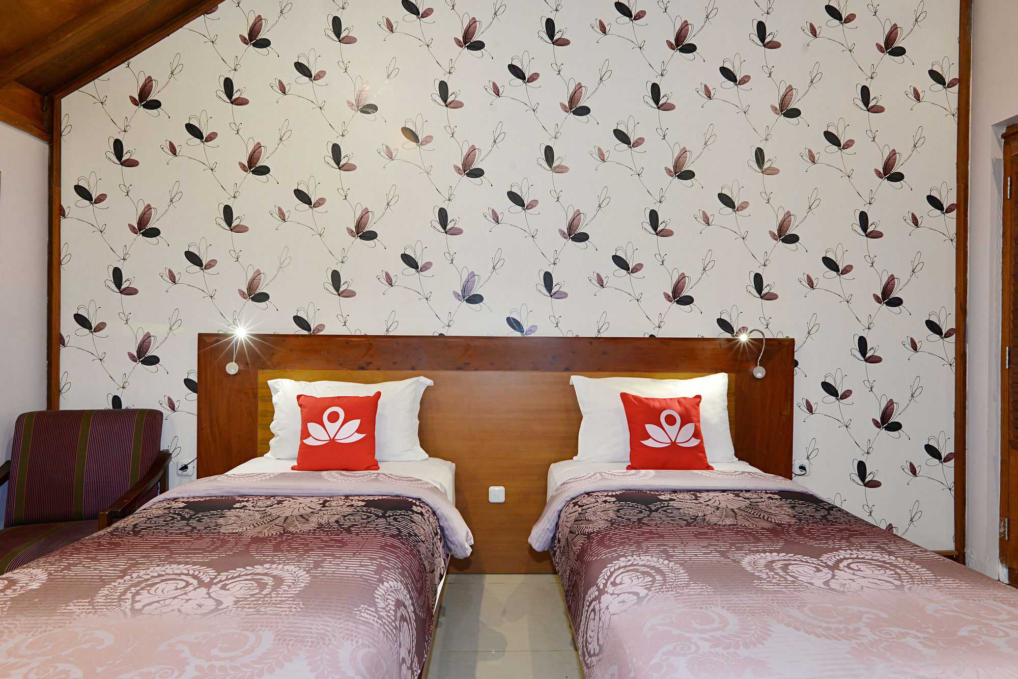 Hotel Zen Premium Tegal Panggung Danurejan Yogyakarta Exterior foto
